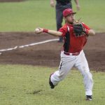 1678154_web1_UH_Hilo_vs_Holy_Names_Baseball_2.jpg
