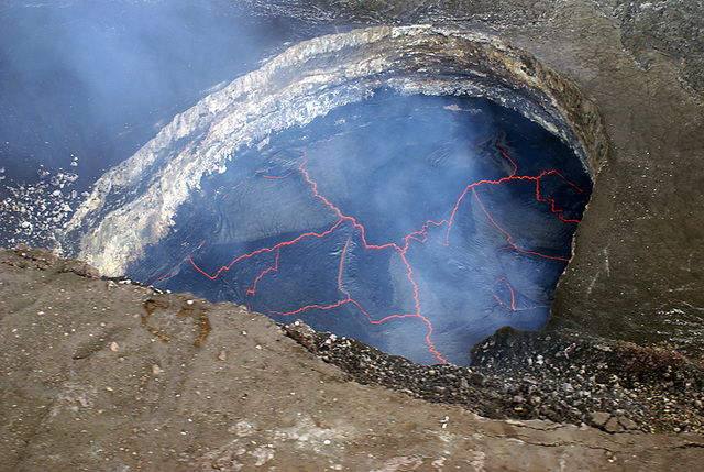 1699699_web1_USGS-HVO-Aerial-Halemaumau-lava-lake-3.6.15.jpg