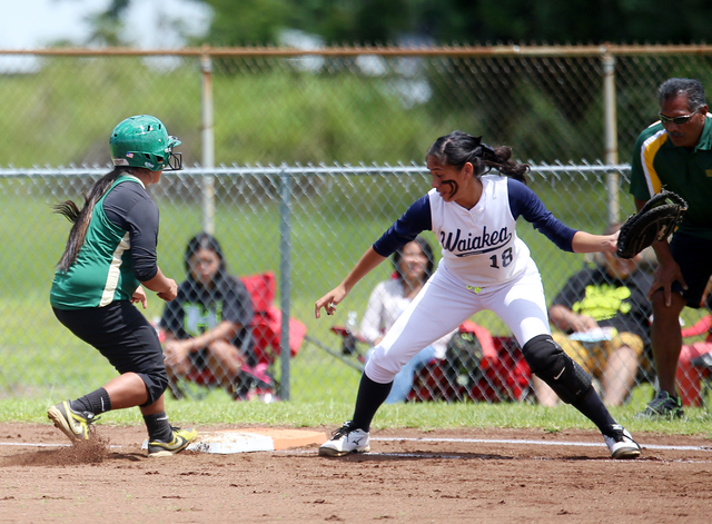 1746998_web1_Waiakea_vs_Honokaa_Softball_1--1-web4-22.jpg