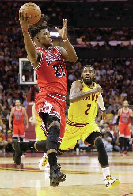 1775389_web1_Bulls-Cavaliers-Baske_Jaka.jpg