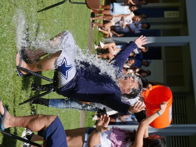 2483387_web1_Waiakea-Ice-Bucket-Challenge.jpg