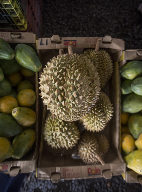 2780198_web1_Durian_at_Farmers_Market_2.jpg