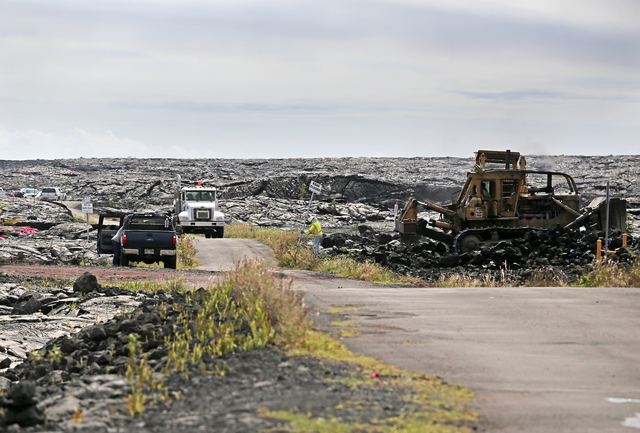 3716409_web1_Chain_of_Craters_Road_Construction.jpg