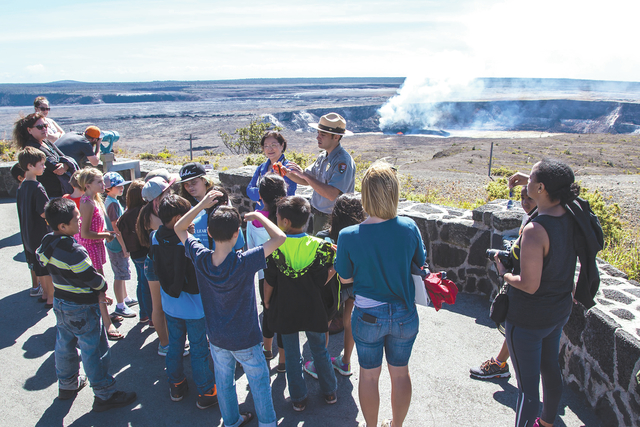 4455388_web1_4th-graders-with-Sen.-Hirono-learn-about-Kilauea-volcano.jpg