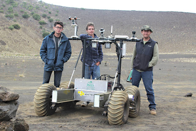 5843506_web1_Robotics_Interns_with_Helelani_Rover.jpg