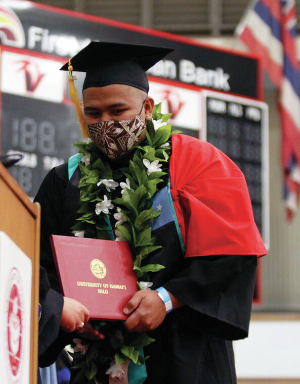 ‘It’s truly a blessing’ UHHilo holds inperson commencement Hawaii
