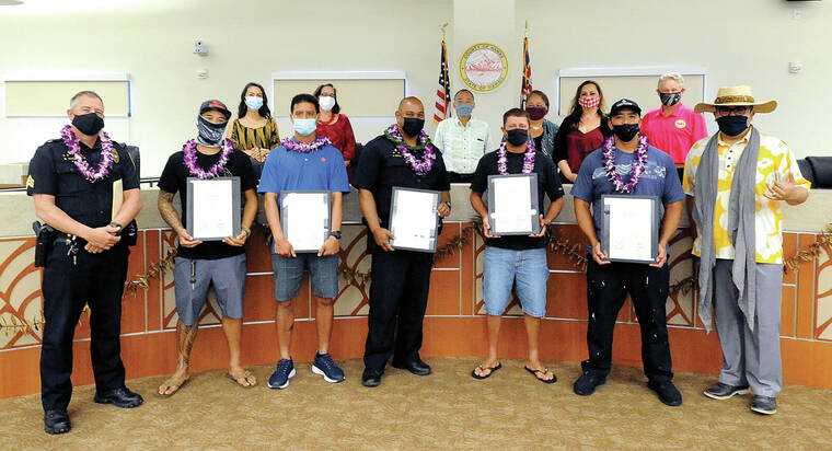 Hawaii County’s finest: Police officer, residents honored for rescue