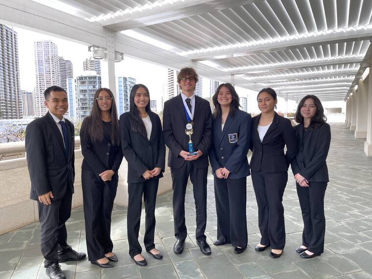 Waiakea High DECA students attend conference
