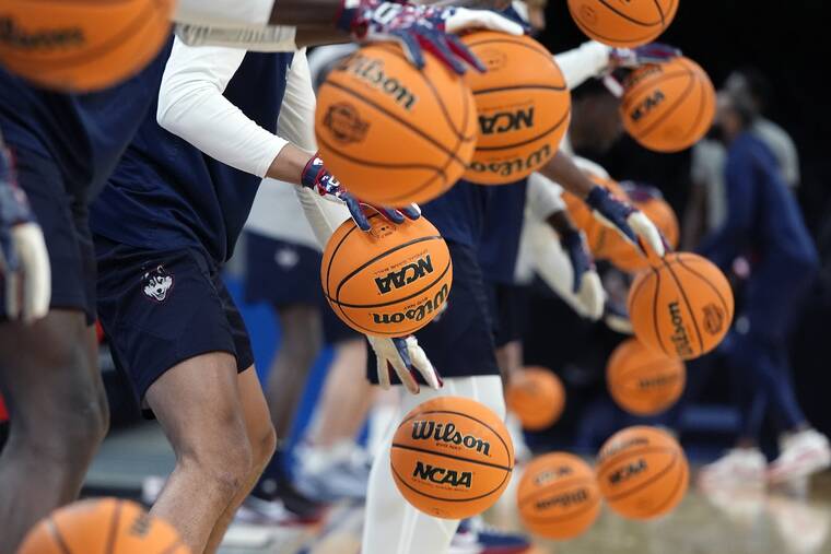 UConn, San Diego State set for title game rematch in Sweet 16; Iowa State, Illinois target Elite 8