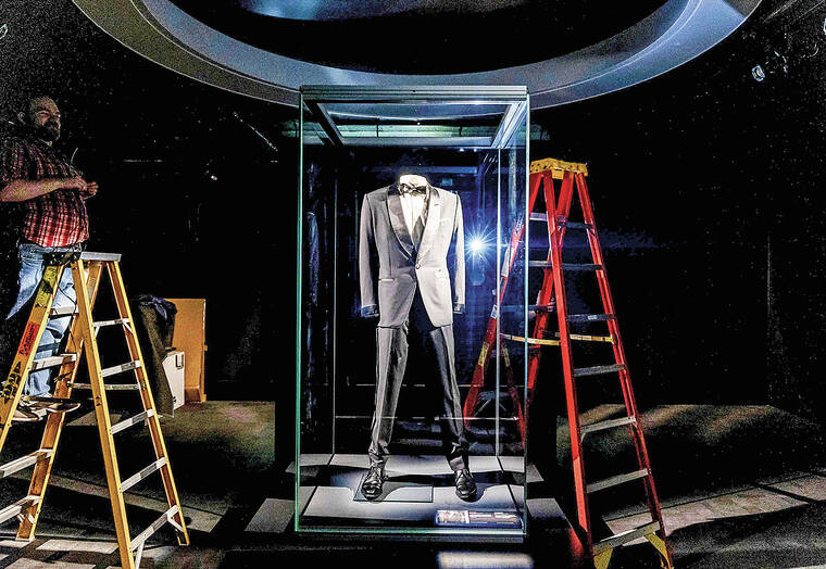 For your eyes only: Visiting the unlikely gadgets of ‘007 Science’ at Chicago exhibit