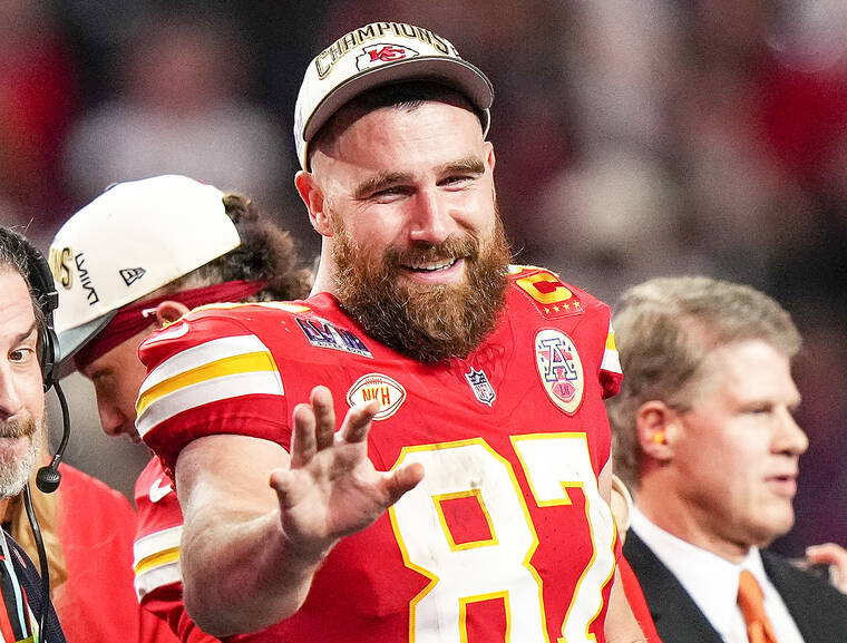 Chiefs sign star tight end Travis Kelce to new 2-year, $34.25 million deal, AP source says