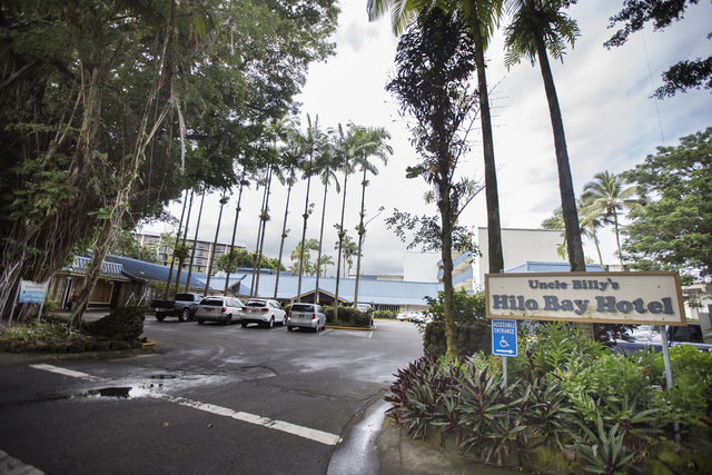 2742437_web1_Uncle_Billys_Hilo_Bay_Hotel_1.jpg