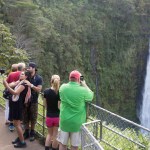 2935418_web1_Tourism_at_Akaka_Falls_4.jpg