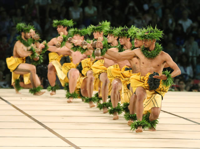 4986002_web1_Halau_Hula_O_Kahikilaulani_Kahiko_1.jpg