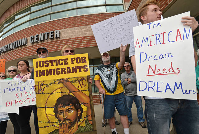 5896757_web1_DACA-Protest.jpg