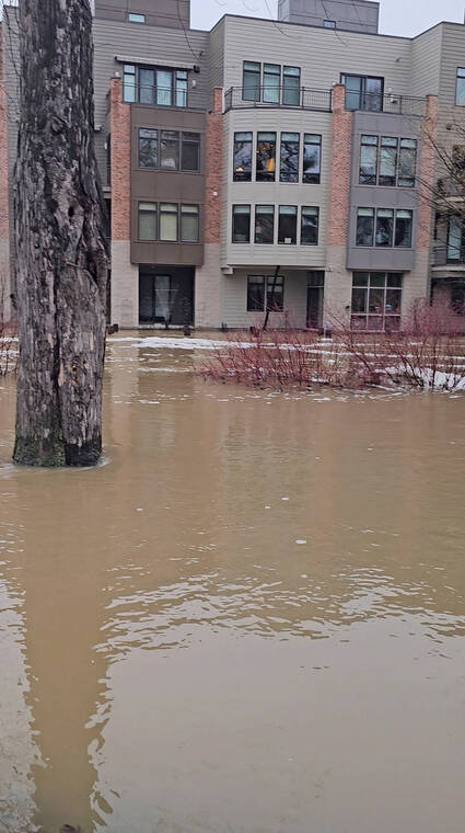 Dam failure could imperil thousands in Northern Michigan