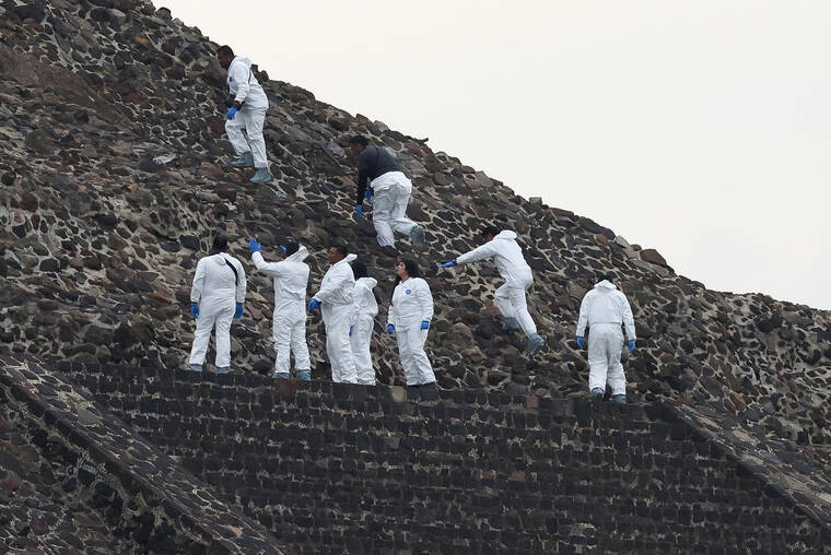 Gunman kills Canadian tourist and wounds others at Mexico’s Teotihuacan pyramids