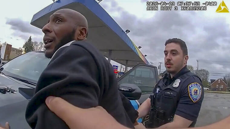 Michigan gas clerk helps save kidnapped teen girl who mouthed ‘help’